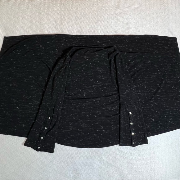 White House Black Market Open Fleecy Cardigan Cozy Black & White Women's Size M - Picture 10 of 13